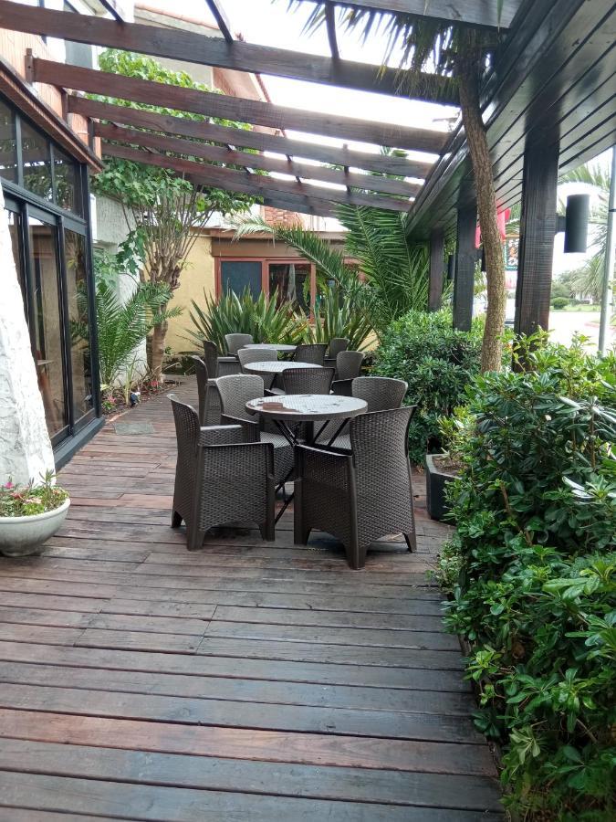 Hotel Bahia La Paloma Extérieur photo